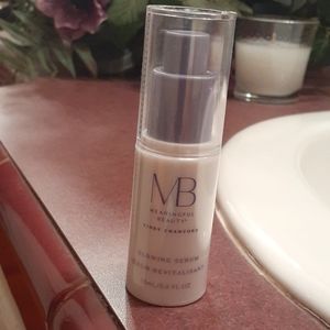 Cindy Crawfords Meaningful Beauty Glowing Serum